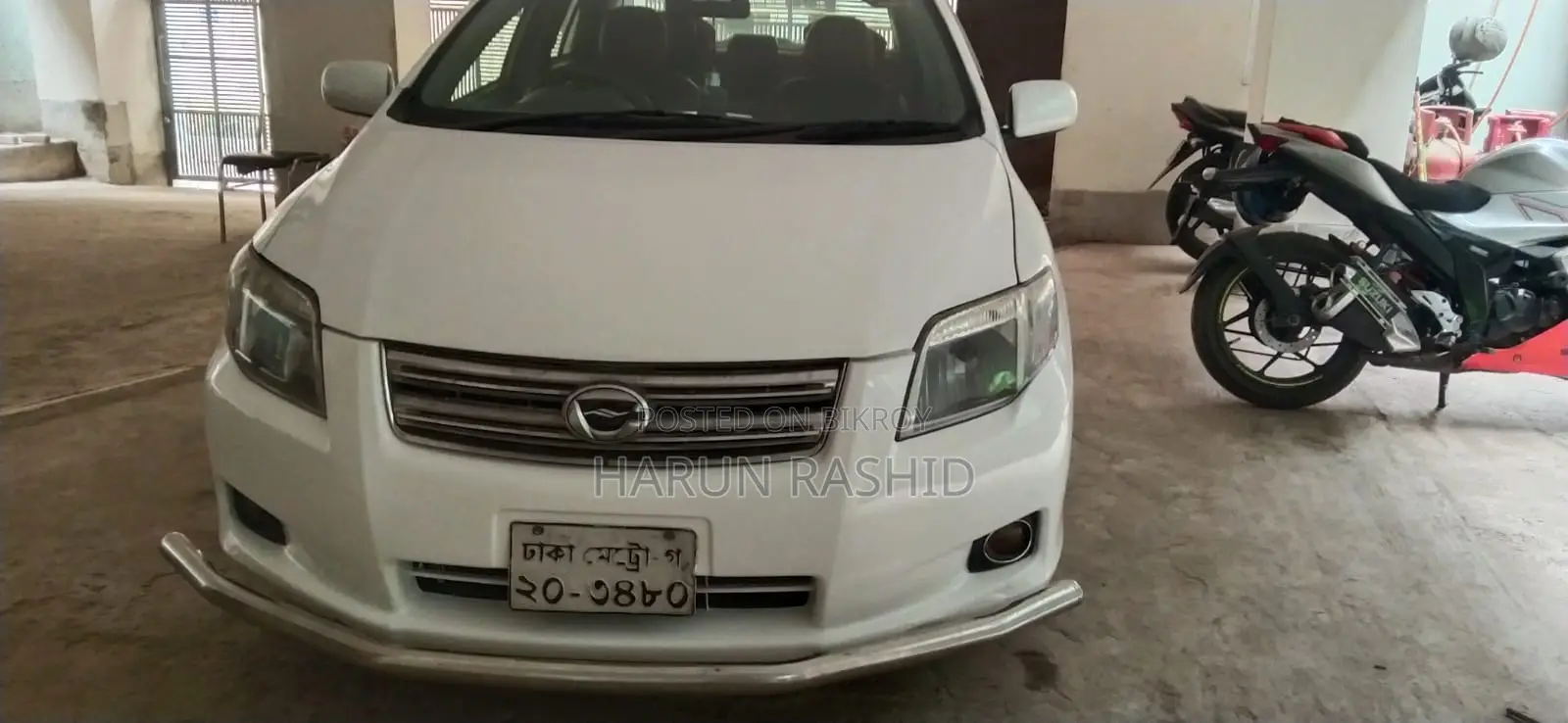 Toyota Axio 2010 Pearl