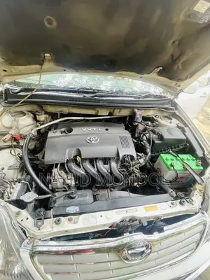 Toyota Corolla 2003 White