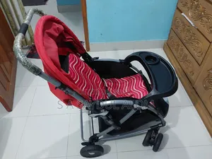 বেবি স্ট্রোলার আরামদায়ক রকিং প্র্যামস-লাল