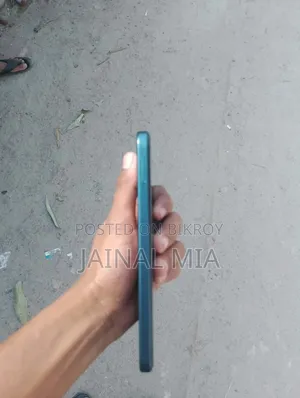 New Oppo A6 128 GB Blue