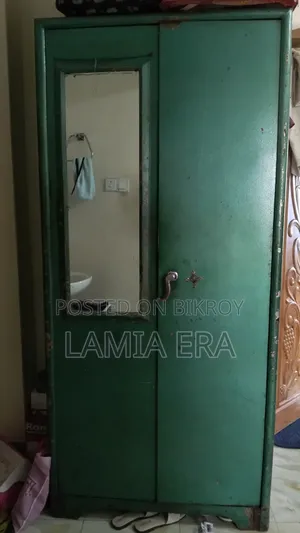 Used Almari