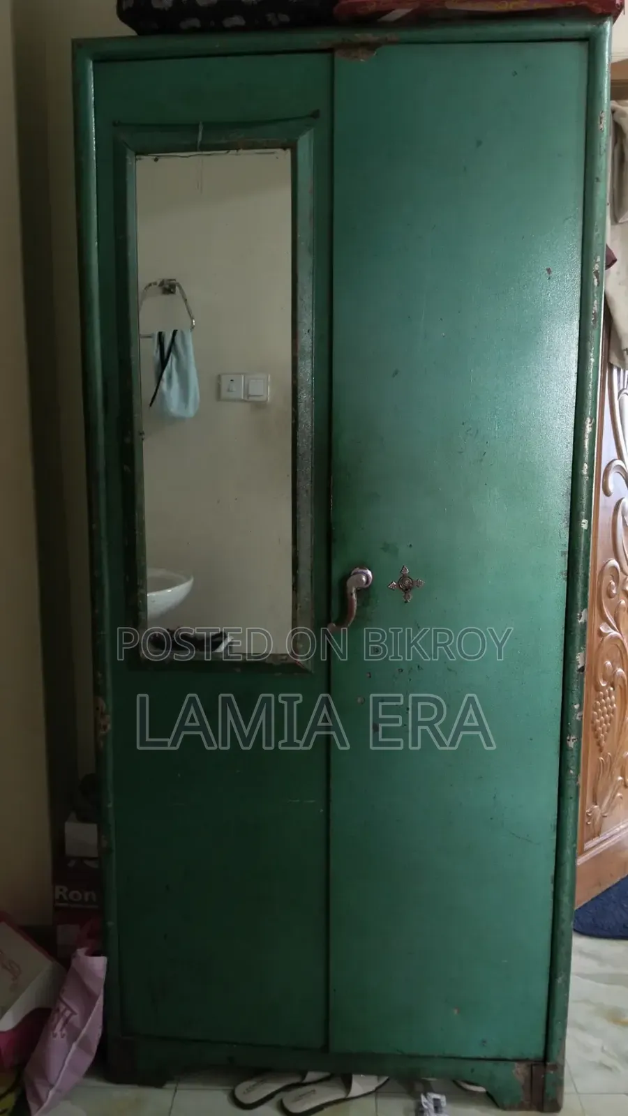 Used Almari