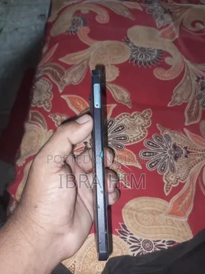 Oppo A18 128 GB Blue