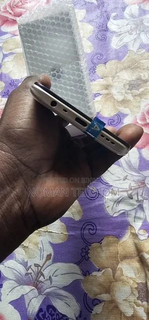 নতুন Oppo A9 ১২৮ জিবি সাদা