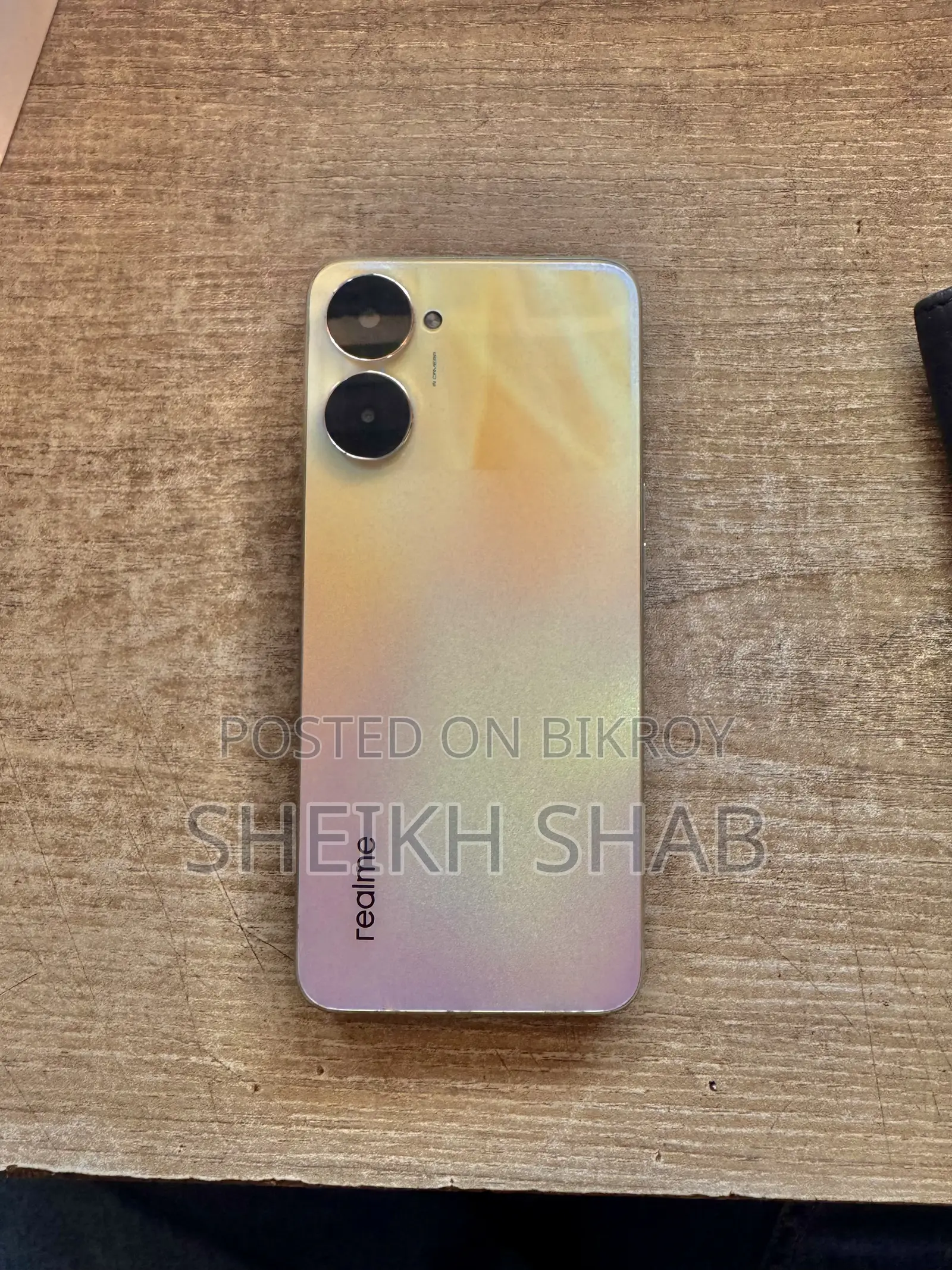 Realme V30 128 GB Gold