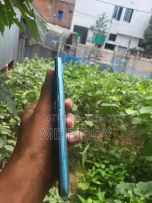 রিয়েলমি সি২১ওয়াই ৬৪ জিবি নীল