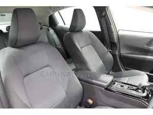 Toyota Prius LE All-Wheel Drive-e 2023 Pearl