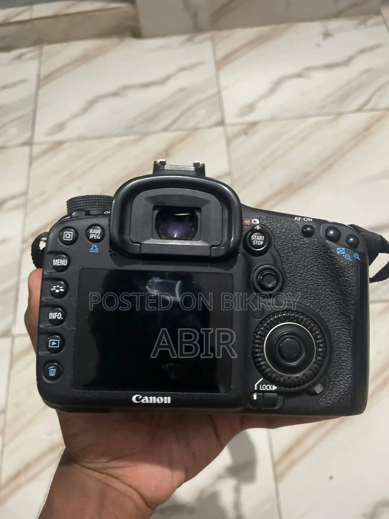 ক্যানন ৭ডি উইথ ৫০এমএম এসটিএম লেন্স