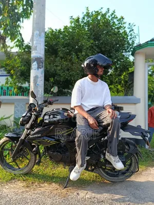 নতুন সুজুকি জিক্সার এসএফ ২০২৬ কালো
