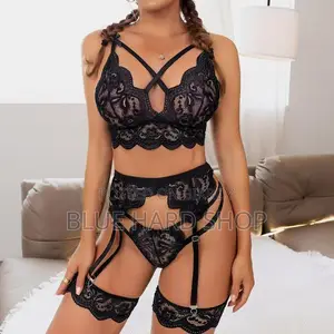 Exotic Floral Lace 3-Piece Lingerie Set With Garter Belt