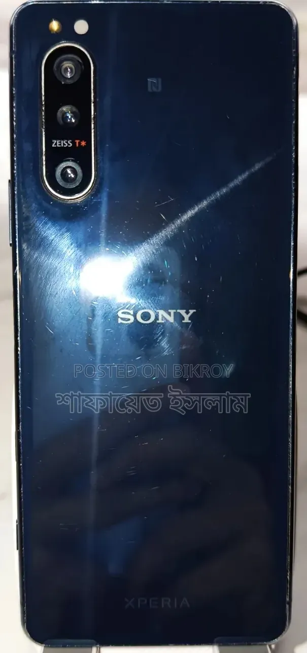 সনি এক্সপেরিয়া ৫ ২ ১২৮ জিবি নীল