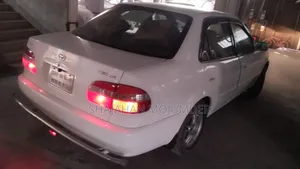 টয়োটা করোলা ১৯৯৭ হোয়াইট