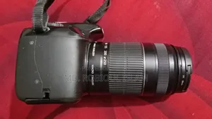 ডিএসএলআর ক্যামেরা