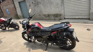 Beth 2018 Black