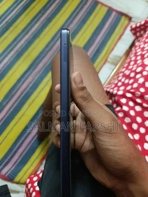 Vivo Y04 256 GB Blue