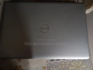 Laptop Dell Inspiron 15 4GB Intel Core I3 HDD+SSD 256GB