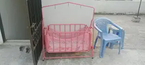 Baby Swinger Dolna