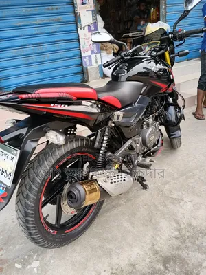 বাজাজ পালসার ১৫০ ২০২২ কালো