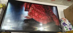 Walton 43-inch Smart LED to be sold urgently