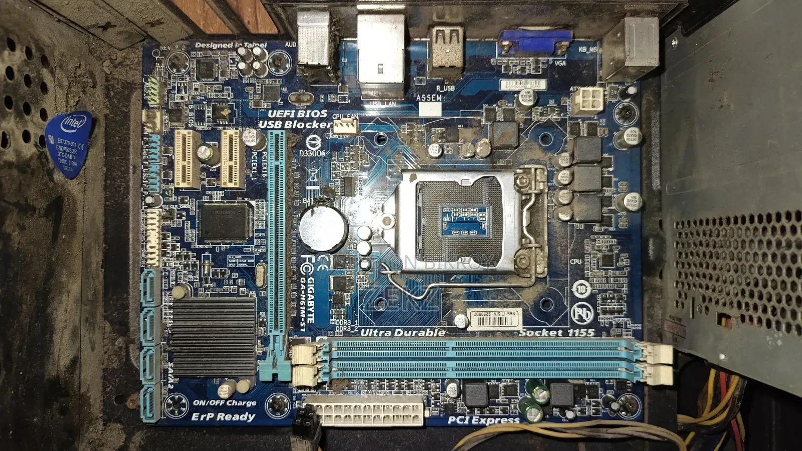 PC Case With Power Supply and Motherboard for Sale