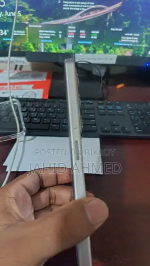 Itel City 100 128 GB Silver