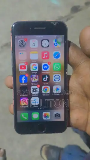 Apple iPhone 8 64 GB Black