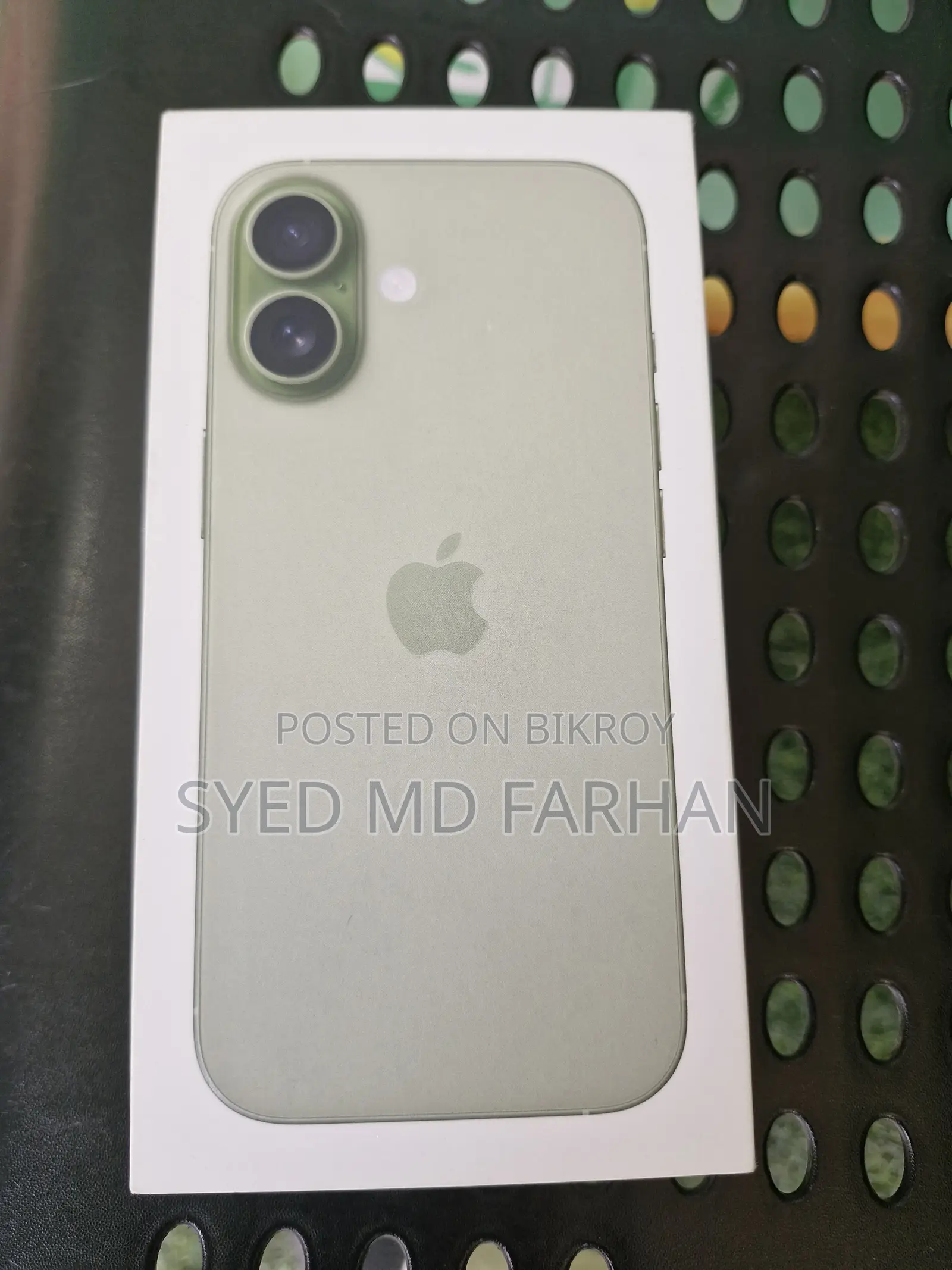 New Apple iPhone 17 256 GB Green