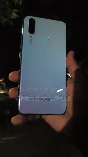 Vivo Y17 256 GB