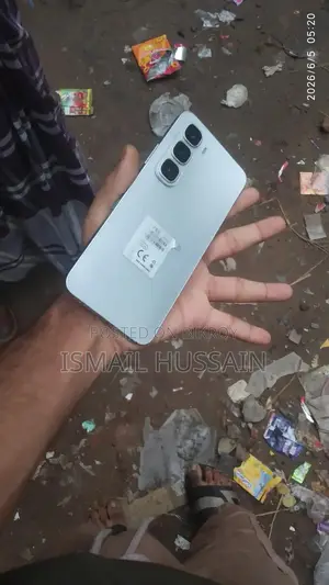 Infinix Hot 60i 256 GB Silver