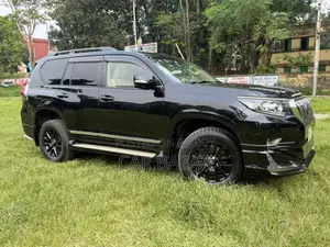 টয়োটা ল্যান্ড ক্রুজার প্রাডো ২.৭ ২০১৭ ব্ল্যাক