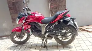 সুজুকি জিক্সার মনোটোন ২০২২ রেড