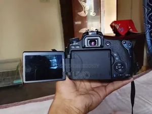 ক্যানন ৭৬০ডি + ক্যানন এসটিএম