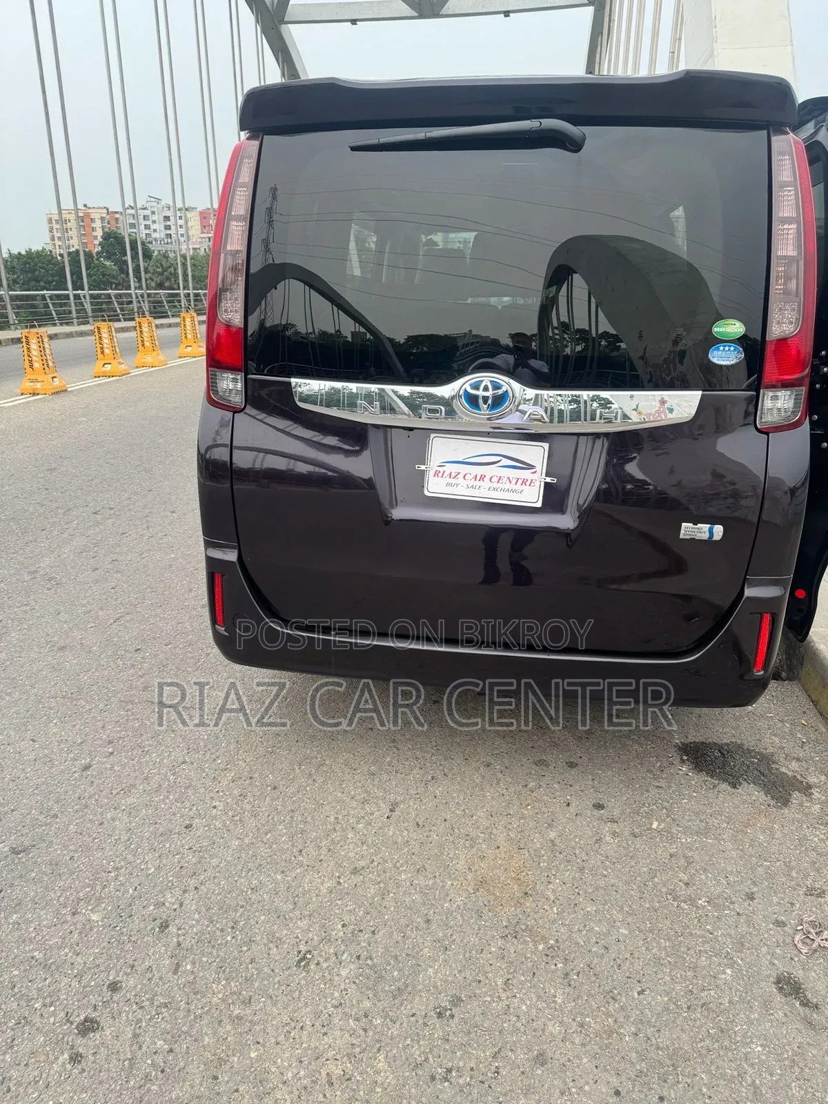 Toyota Noah 2014 Maroon