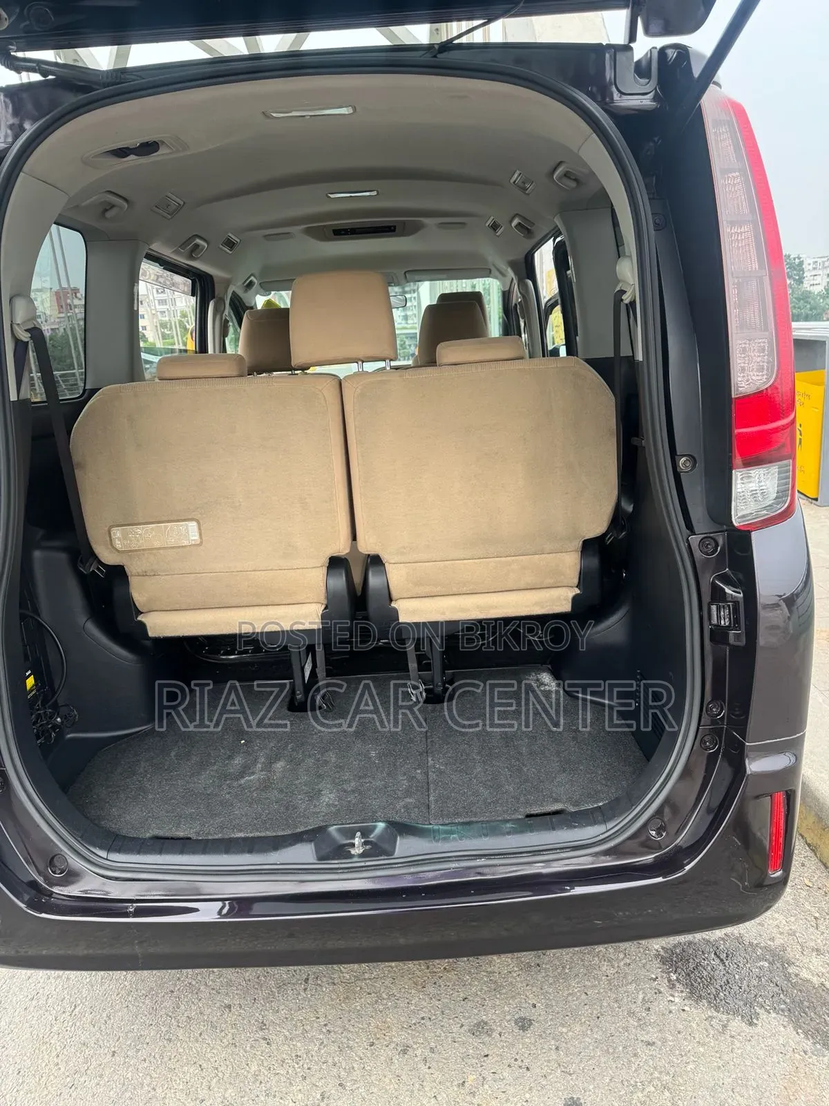 Toyota Noah 2014 Maroon