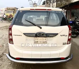Mahindra XUV500 2016 White