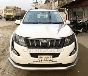 Mahindra XUV500 2016 White