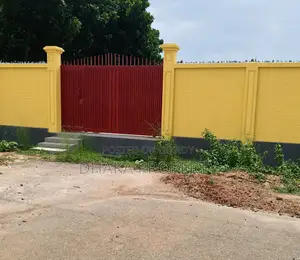 সেক্টর-১১ এ ৩০০ ফুট ও পার্কের কাছাকাছি ৭.৫ কাঠা উত্তরমুখী জমি