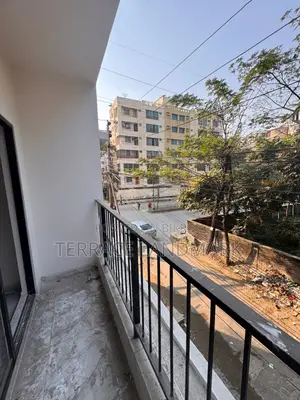 ৪ বেডরুম অ্যাপার্টমেন্ট ইন বসুন্ধরা ফর সেল