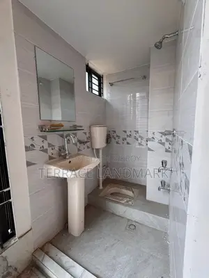 4 Bedroom Apartment in Basundhara for sale