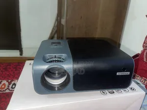 চিয়ারলাক্স প্রজেক্টর