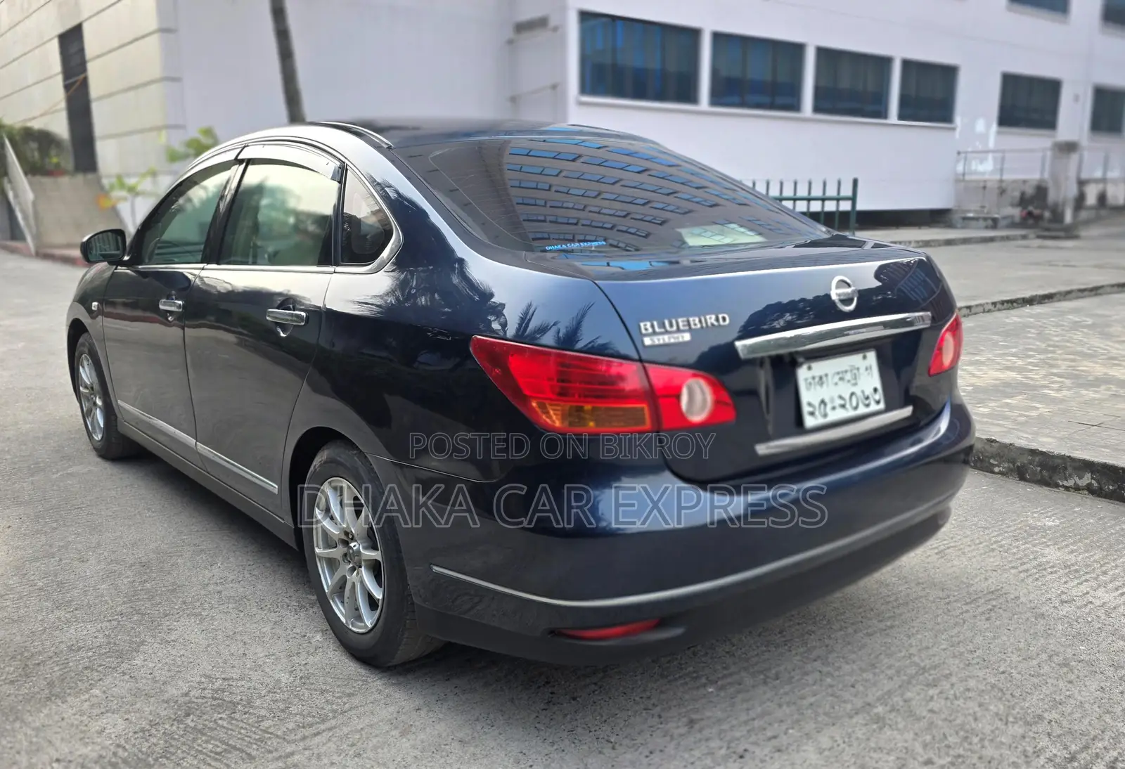 Nissan Bluebird 2008 Blue