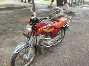 Honda 2009 Red