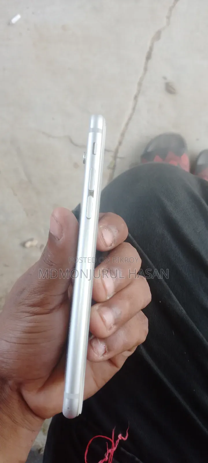 অ্যাপল আইফোন ৭ ৩২ জিবি সাদা