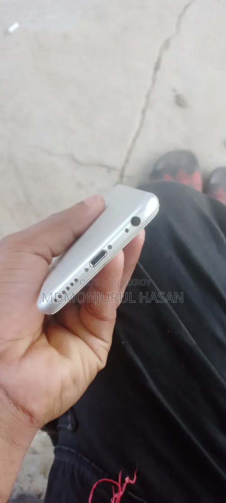 অ্যাপল আইফোন ৭ ৩২ জিবি সাদা