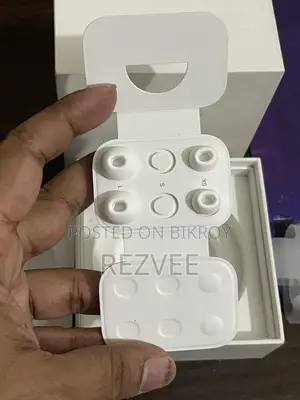 এয়ারপডস প্রো ২ (২য় জেনারেশন)