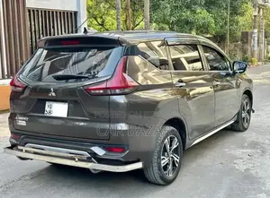 মিতসুবিশি এক্সপ্যান্ডার আল্টিমেট ২০২১ ব্রাউন