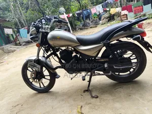 পেগাসাস ফ্যাবিও ১২৫ ২০১৯ সাদা
