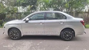 টয়োটা এক্সিও ২০১৫ সিলভার