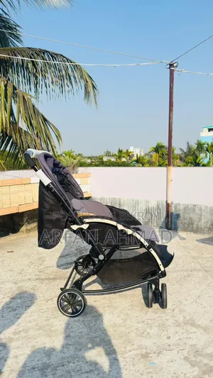 বেবি ট্রলি