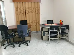 ফুল ফার্নিচার সহ অফিস ভাড়া